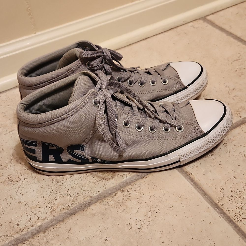 Converse CTAs Gray Hi Top Sneakers w/ Lettering Men's 10 Women's 12 - Picture 1 of 11